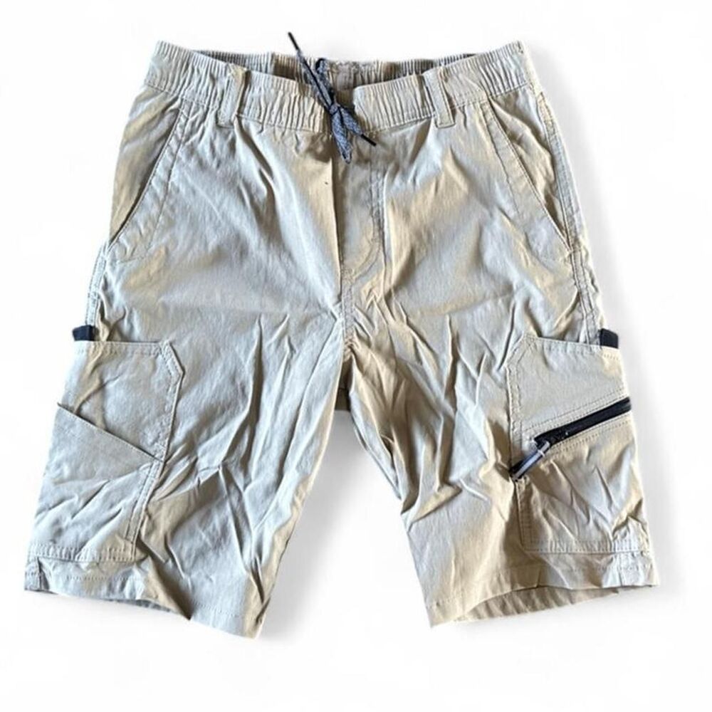 Wrangler Men's tan cargo Shorts